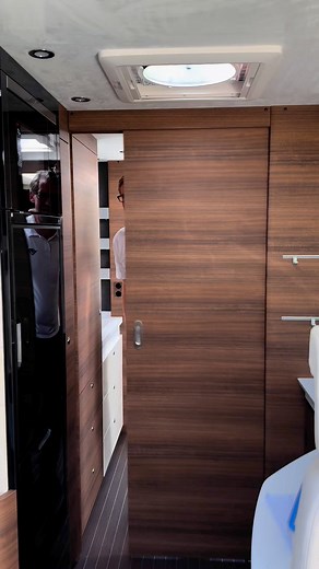 102K views · 504 reactions |  Schon vorgemerkt ?  Der neue CONCORDE Carver auf dem Caravan Salon Düsseldorf 2025! Komm vorbei und erlebe die Concorde-Klasse 朗 | Concorde Reisemobile GmbH | Facebook