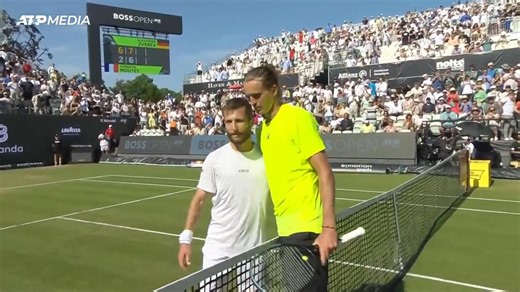 Zverev holds off Moutet in Stuttgart 1st round