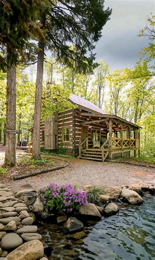 27K views · 423 reactions | Step Inside This Charming Log Cabin With a Beautiful Porch | Tiny House Time | Facebook