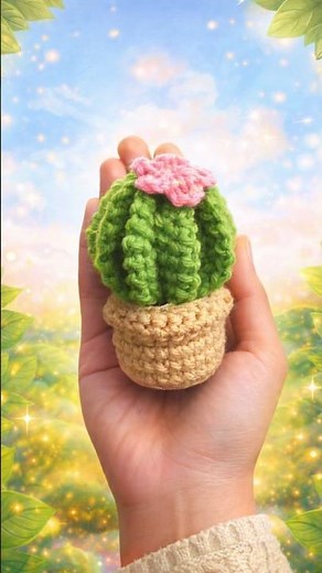 👉🏻Don’t judge this yet… watch it turn into a crochet cactus 🌵🧶