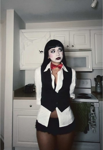 Yayyy! Jigsaw Puppet Halloween Costume Ideas