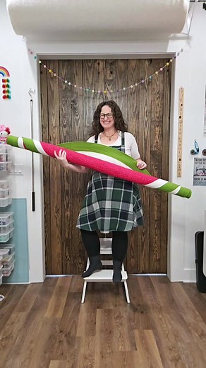 Let's sew a Watermelon Jelly-Roll Rug for my daughter's play room! 🍉 I used 126 strips to sew this rug (88 Watermelon, 16 Green, 22 Green). I used the JellyCal to figure out how many strips I needed for the size rug i wanted: https://zs-team-30.adalo.com/jellycalc All my rugs follow the Jelly-Roll Rug patterns by RJ Designs. The green tool I am using is the Clover Fabric Tube Maker. I have some available on my website at www.uniquelymateo.com The ruler I am using to cut my strips is the Stripol