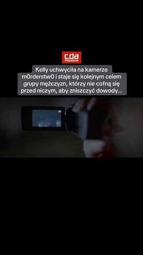 Kelly uchwyciła na kamerze m0rderstw0 i staje się kolejnym celem grupy mężczyzn, którzy nie cofną się przed niczym, aby zniszczyć dowody… 😳 Tytuł filmu w komentarzu! #coobejrzeć #trzymajacywnapieciu #filmynawieczór #dc #cda