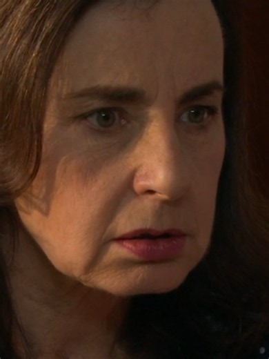#LoQueCallamosLasMujeres: ¿Comprar un juguete? Silvia quedó helada con la petición que su nieta Laura le hizo. 🧸🥶 “Más allá de la silla”. PT. 2 📺 #AztecaUNO #Drama #TVAzteca #Series