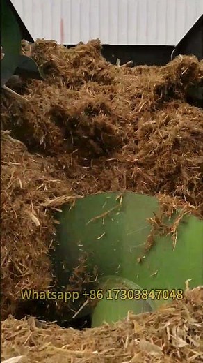 Efficient Feed Mixing & Spreading for Livestock | Silage TMR Mixer