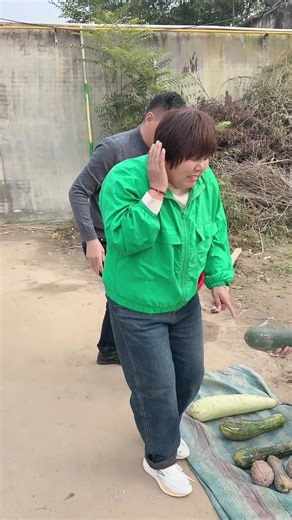 Surprising My Sister-in-Law with a Fruit Mystery