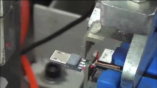 工厂实拍USB数据线生产过程