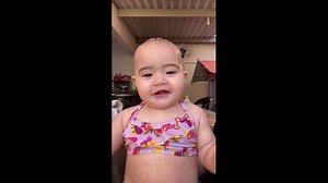 Baby shivers adorably after swimming in Tupã, Brazil