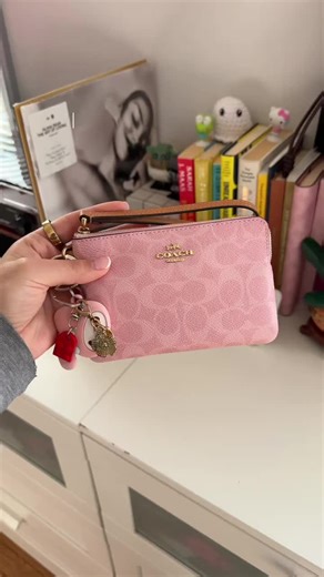 Claim sale‼️👜Now with 👏👻 the link in 📅👏 bio or 💦🅱 text 😱 my store ✉🍍 to claim her! #coach 👏 #coachoutlet #coachbag #coachpurse #coachbags