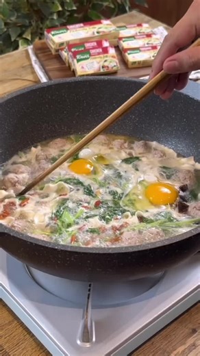 Delicious Egg Spinach Noodle Soup Recipe with Knorr Chicken Cube