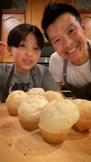 298K views · 7.4K reactions | Brazilian Cheese Bread #cheesebread #baking #bread #easyrecipe #bakingtiktok #holidayrecipes #christmasrecipe - FULL RECIPE IN THE PINNED COMMENT - Inspired by Andres De Oliveira | Saltnpiipa | Facebook