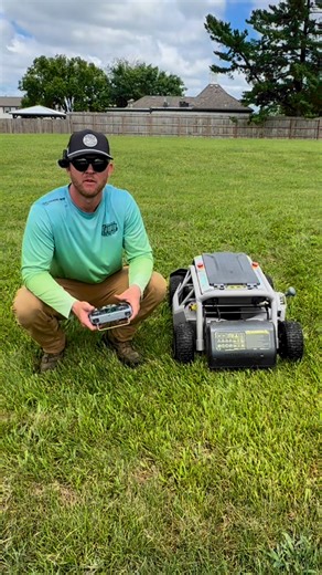 Trying to stripe a lawn with a remote controlled mower #mowrator #thatlawndude #lawncare | That Lawn Dude
