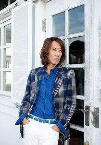 角松敏生が吹き込む、35年目の『SEA BREEZE』 ～デビュー35周年企画第1弾は名立たる演奏陣との初作をリテイク&リミックス | Mikiki by TOWER RECORDS