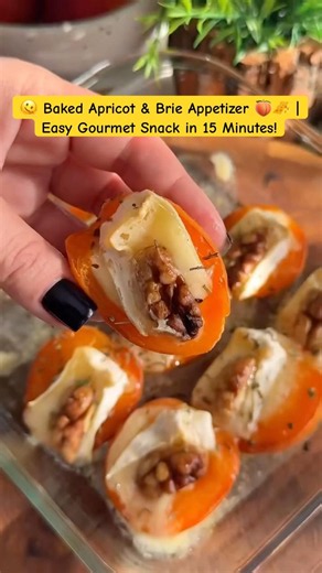 Baked Apricot & Brie Appetizer 🍑🧀 | Easy Gourmet Snack in 15 Minutes!