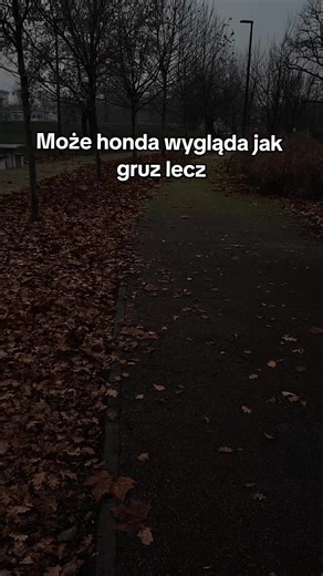 Szybki edit bo tamta wersja coś się nie spodobała tik tokowi 😑😑😑 Pomożecie dobić do końca roku do 1000 obserwujących 😭😭😭? Jeszcze dużo pracy przede mną lecz pomału a do przodu, honda już otrzymała nowy tylny pas wannę lewy próg wewnętrzny razem z podłogą więc robota idzie do przodu po malu ale idzie. Dziękuję wszystkim za miłe komentarze a hejterow i mistrzów migomatu serdeczne pozdrowiam ;P Popelina to moja specjalność :D #fyp #dlaciebie #honda #viral #dc