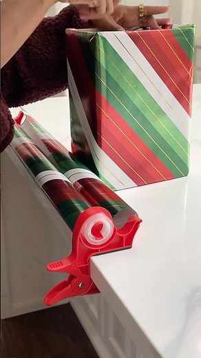Easy Gift Wrapping Hack You’ll Wish You Knew Sooner #holidaywrapping #amazonfinds #easygiftwrapping