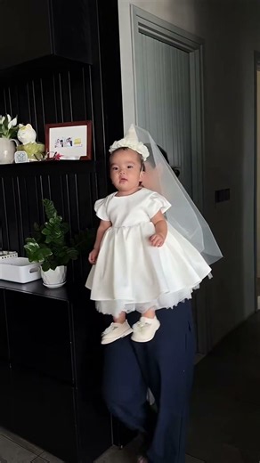 Dạ hnay mẹ cho lên sóng tiếp tục thời trang 7 ngày đi dự tiệc #ngothanhvan #huyvangao