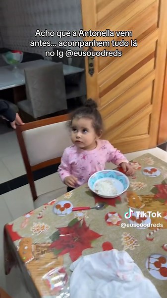 Lu experiencing contractions during labor, Aurora imitates - Funny moments