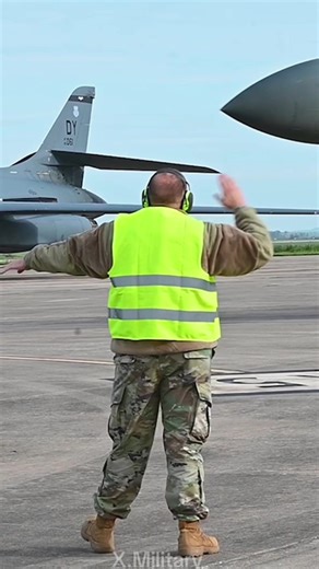 No Rest…Behind the Mission: Rockwell B-1 Lancer ready to resume Mission after Quick Tech specs…#b1blancer #tiktokusa🇺🇸 #usamilitary #airfoce