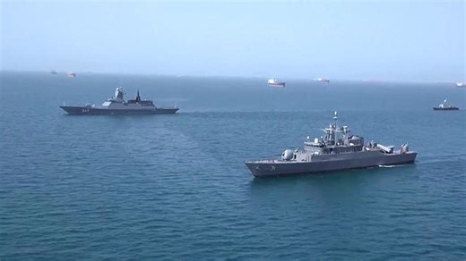 Iran and Russia carry out joint naval exercises