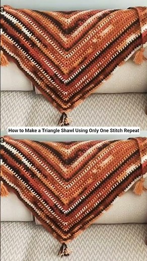 How to Make a Triangle Shawl Using Only One Stitch Repeat! #crochet
