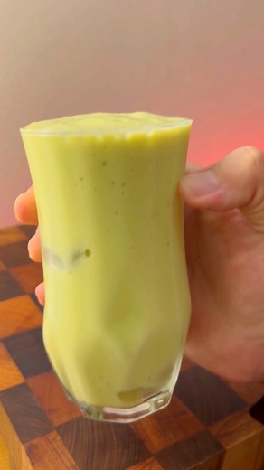 Avocado Smoothie 🥑🥤 | TheSabor