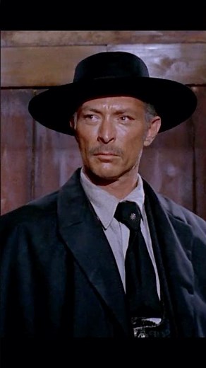 🎬 No Words, No Mercy: The Ultimate Bounty Hunter Showdown | A Fistful of Dollars (1965)