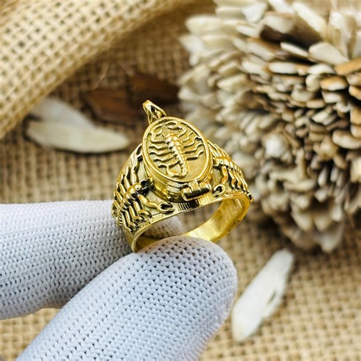 Scorpion Locket Ring, Secret Compartment Ring, Scorpion Signet Ring, Hidden Box Ring, Gothic Scorpion Ring, Gold Poison Ring - Etsy