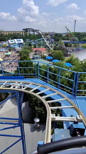 The crazy mouse roller coaster is something I do not recommend for adults! #crazymouse #hersheypark #rollercoaster | Juan Heredia