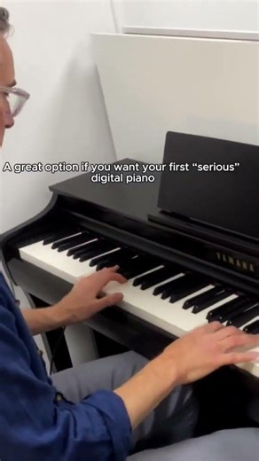 Yamaha CLP-825 | Yamaha's most Affordable Clavinova