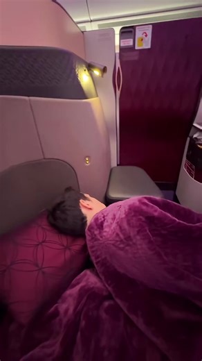 1.8M views · 3.1K reactions | It's a completely bedroom business class not normal business class #TeamAirline #eid2024 #qatarairways #airhostess #airport #eidmubarak #cabincrew | Airline and Travel | Facebook