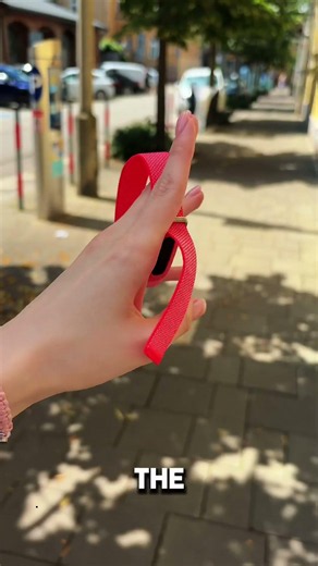 Google Fitbit🏃🏼‍♀️ #google #googlefitbitair #techreview #smartwatch #sportband