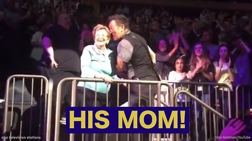 Shake what your mama gave you! Bruce Springsteen danced with his 90-year-old mother at his New York City show this week and it was absolutely adorable: http://7ny.tv/1Sz11tu | ABC7NY