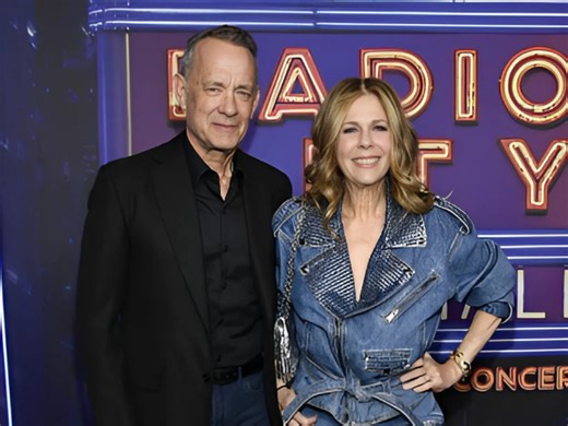 Tom Hanks and Rita Wilson walk out of ‘SNL50’ concert after Jimmy Fallon’s awards joke | The Express Tribune