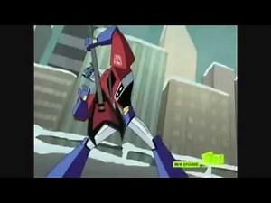 Optimus Prime vs Soundwave in a Rock Off