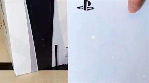 索尼PS5游戏玩家的4K视界新体验，大屏沉浸告别模糊，操作流畅快人一步，真实场景还原助你轻松制胜。