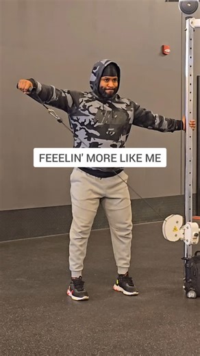 PA Perez on Instagram: "‼️ SOME FUN FROM LAST WEEK ⤵️‼️ . ☆ Single Leg Press ☆ BB Flat ChestPress ☆ Chest Supported DB Rows ☆ Lat Pulldowns ☆ Machine Shoulder Press ☆ Cable Skullcrushers ☆ DB Incline DB Curls ☆ Swiss Ball Plank Saw . LET'S DO WORK! -------------------------------------------------------------------------------------- Audio: @lblostboyz "MUSIC MAKES ME HIGH" -------------------------------------------------------------------------------------- #TeamULfitness #LiveYourLegend #Toro