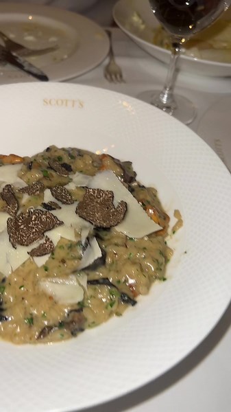 Lunch at Scott's in Mayfair, London | Exquisite Dining Experience