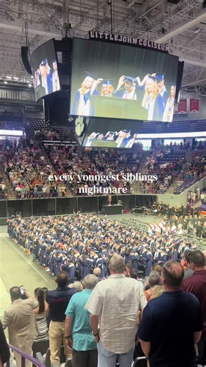 Navigating Sibling Dynamics at Graduation