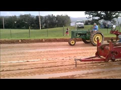 Antique Tractor Pulling Videos Part 1