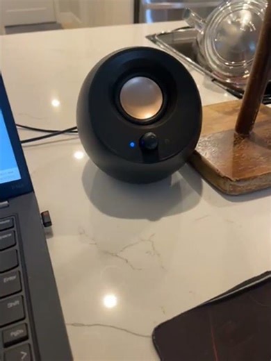 Creative Pebble V3 Desktop Speakers – Minimalist Design, Maximum Sound