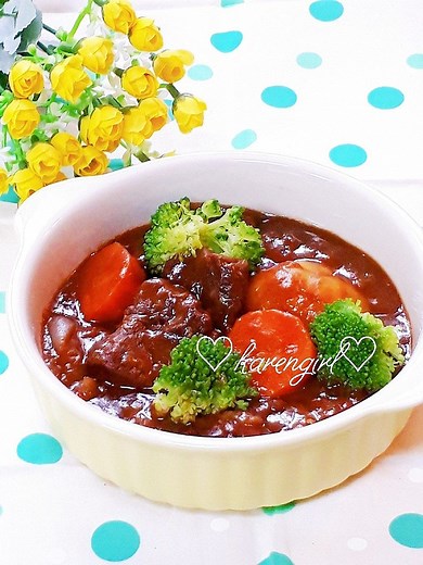 圧力鍋&市販ルウで簡単♡ビーフシチュー♡ | クラシル