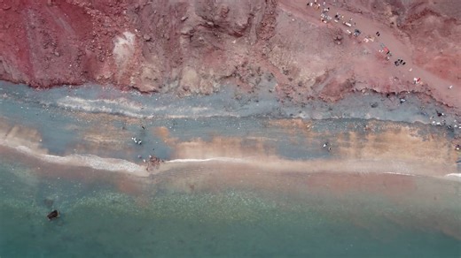 Drone ανακάλυψε το Ορμούζ, το εντυπωσιακό νησί-ουράνιο τόξο του Ιράν