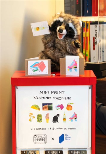 The Library Store at Central Library now has a Mini Print Vending Machine by @inciardi