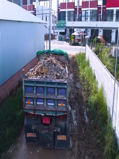 19K views · 366 reactions | First Start Landfill!! Transforming a Landfill Dumping _ Dozer in Action! #machine #excavator #canada #strength #lawenforcement #luxurycars #machinery #BulldozerAction #DozerOperator #DumpTruck #Bulldozer | Bulldozer Excavator | Facebook