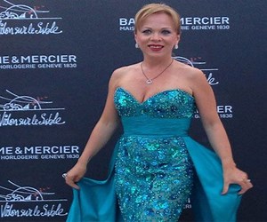 Inva Mula kthehet si regjisore, vë në skenë “Pagliaccin”