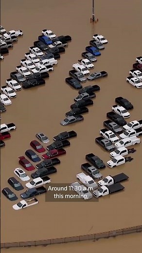 Flash flood warnings follow levee breach in Washington state | REUTERS