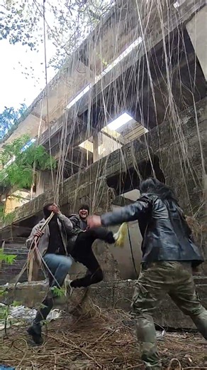 vine shot but it break latter lol.