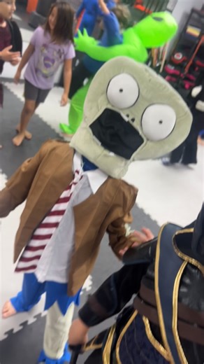 Some “ curious characters “ showed up at @ignition_martial_arts annual Kick-Or-Treat costume party!! You might recognize some of them!😈🤡👽🎃#happyhalloween🎃 | Alvin Brown