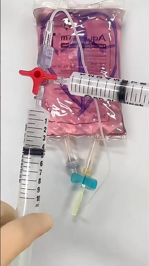 Injecting Microbubbles 😷🫧 #goodtoknow #surgeonlife #vet #medicine #funfacts #lifehacks #medical